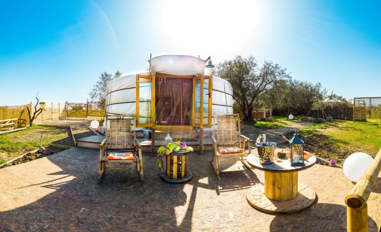 2 Cuori E 1 Yurta Glamping In Tuscany - Adults Only Asciano Eksteriør bilde