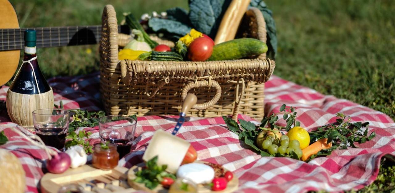 2 Cuori E 1 Yurta Glamping In Tuscany - Adults Only Asciano Eksteriør bilde