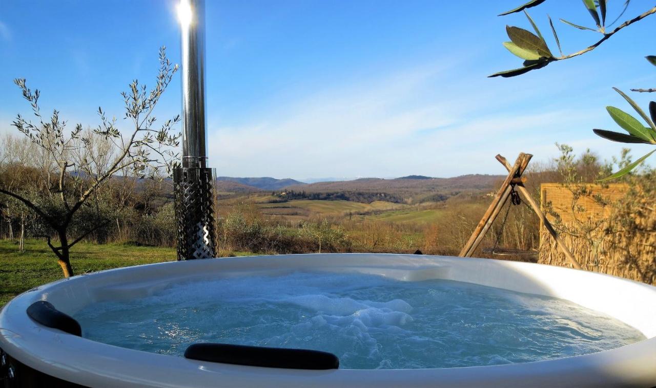 2 Cuori E 1 Yurta Glamping In Tuscany - Adults Only Asciano Eksteriør bilde