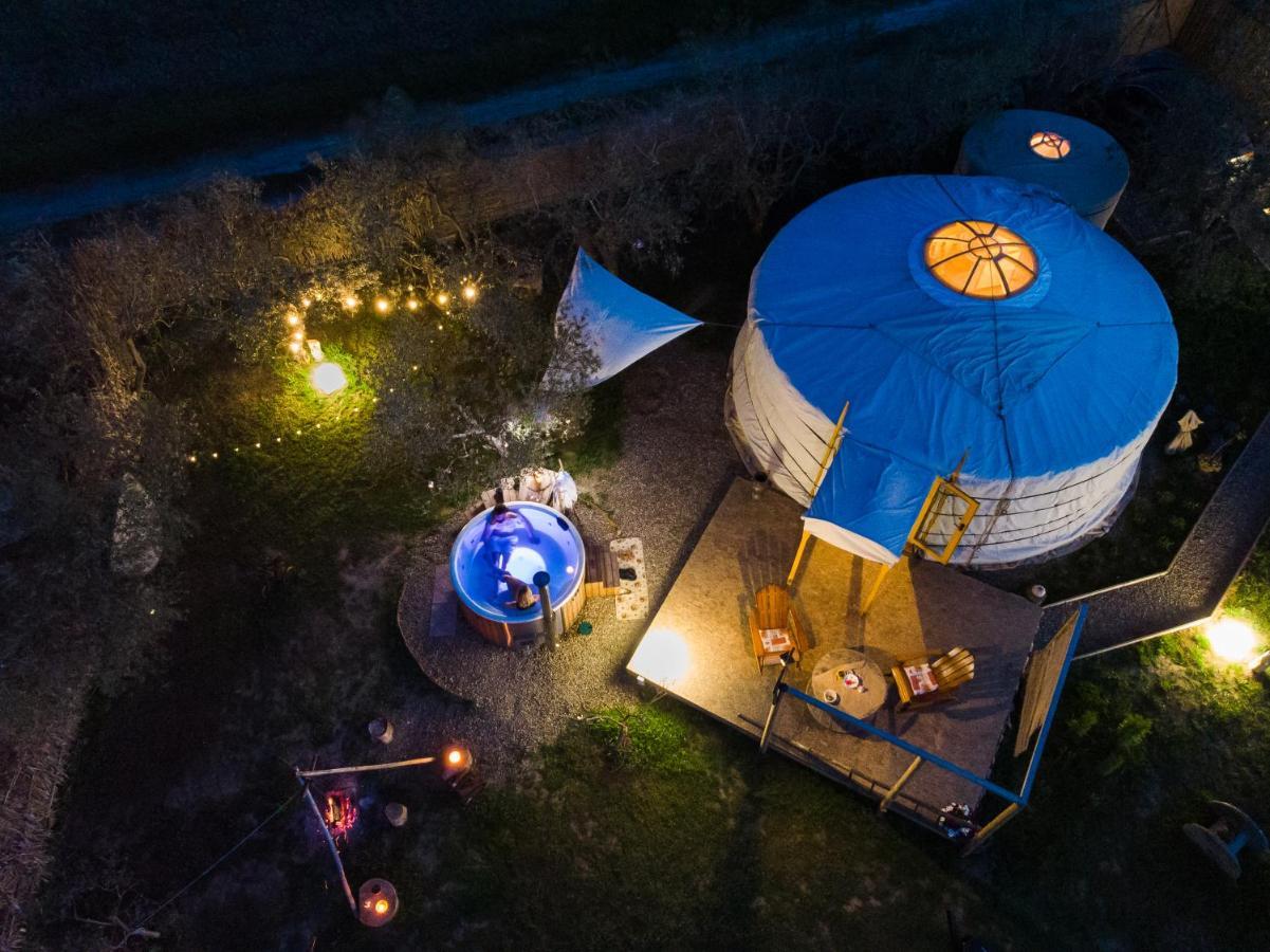 2 Cuori E 1 Yurta Glamping In Tuscany - Adults Only Asciano Eksteriør bilde