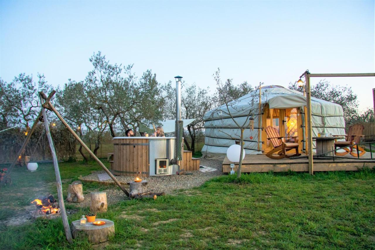 2 Cuori E 1 Yurta Glamping In Tuscany - Adults Only Asciano Eksteriør bilde